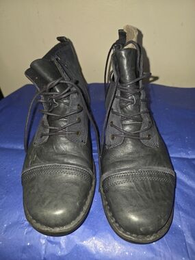 Clark's Navy Leather Lace-Up Boots